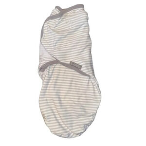 "SWADDLE ME" baby sleep sack/ wrap size small/medium sm/med